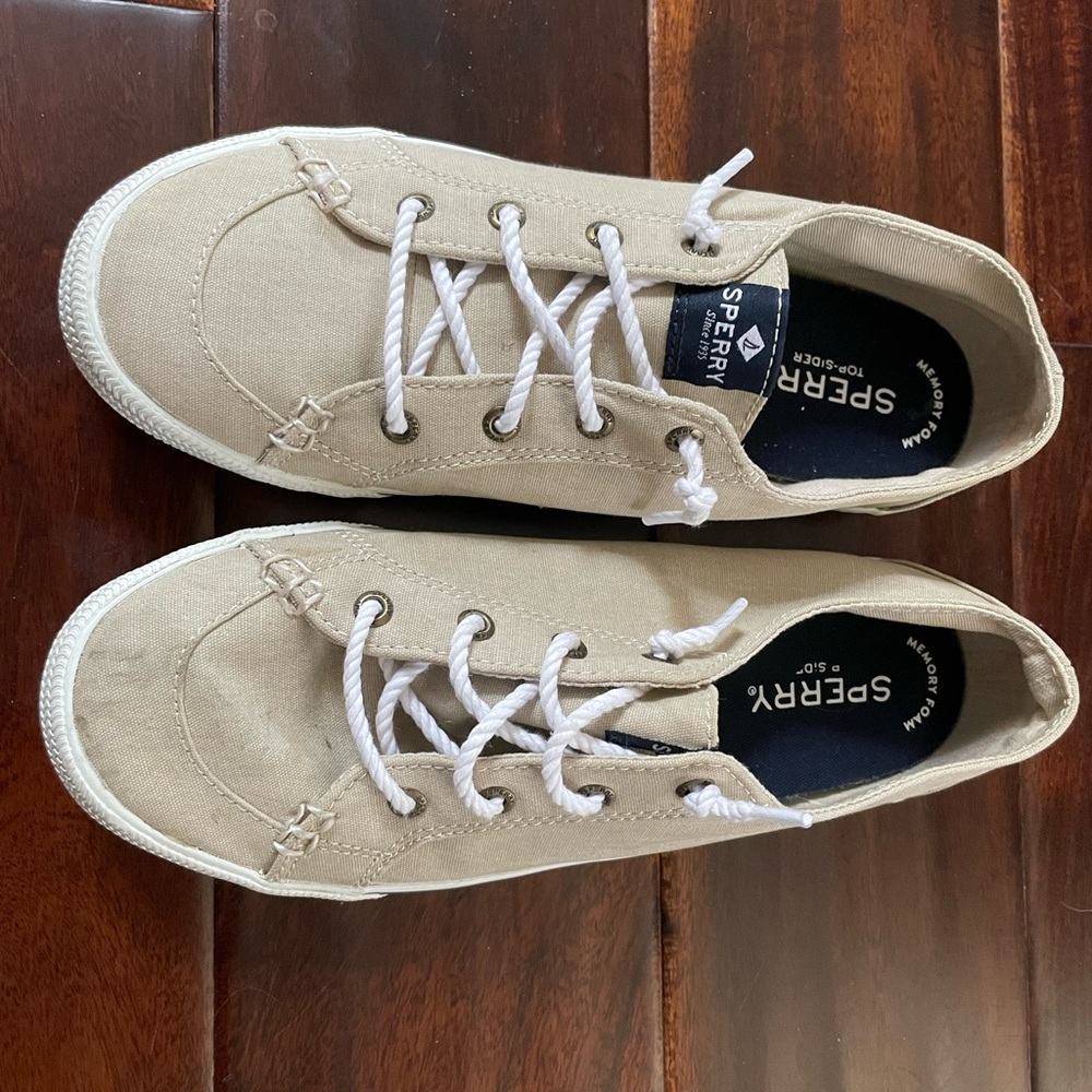 Sperry women’s Pier View Snekers Top-Sider Memory Foam